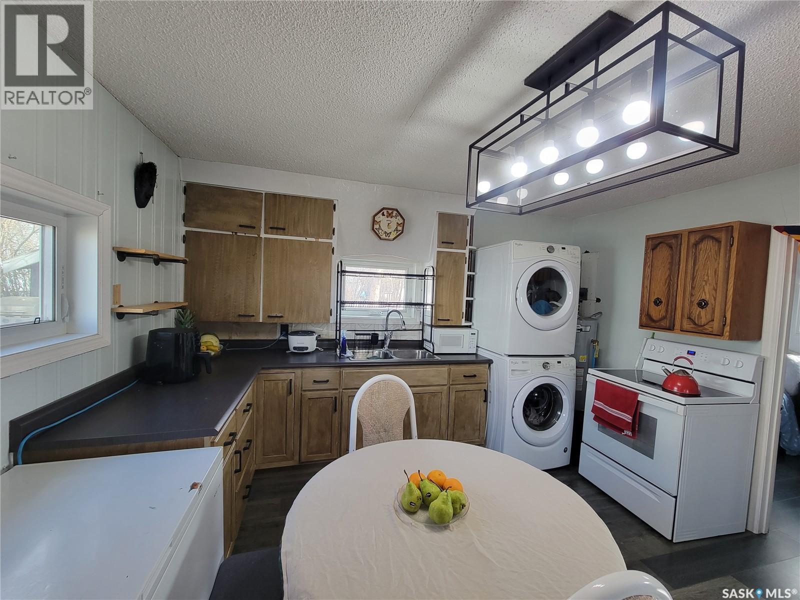 304 1st Avenue W, Maidstone, Saskatchewan  S0M 1M0 - Photo 6 - SK032836