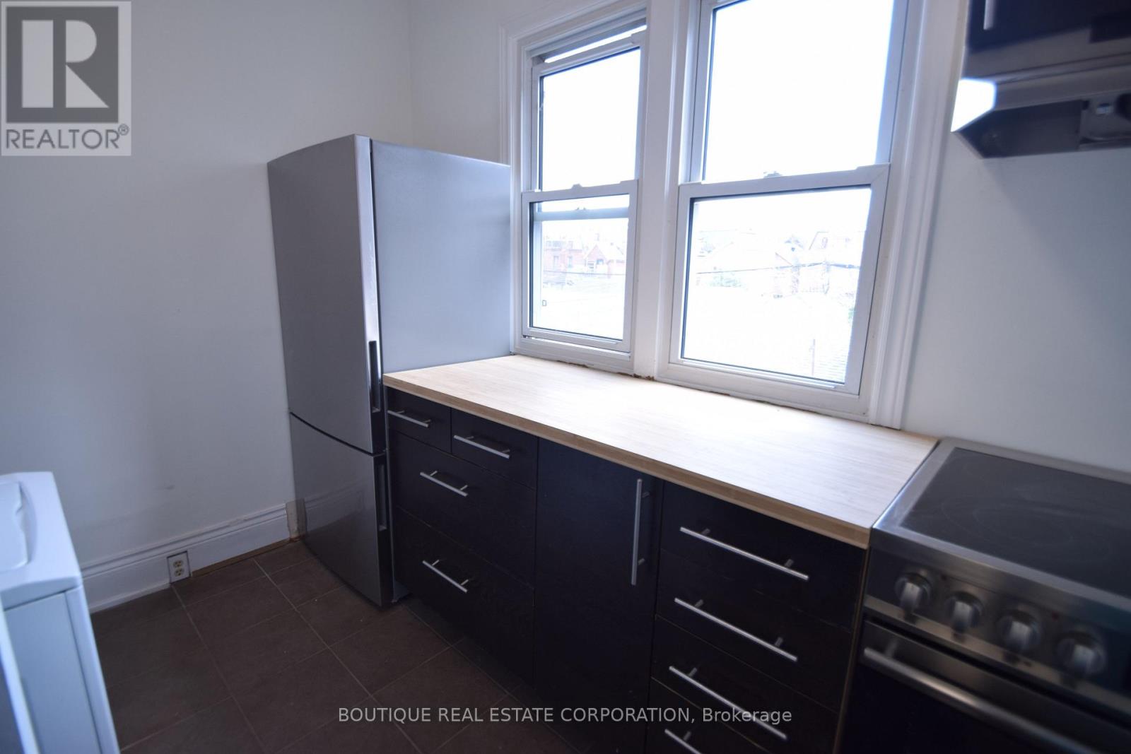 257 Concord Avenue, Toronto, Ontario  M6H 2P4 - Photo 8 - C12611292