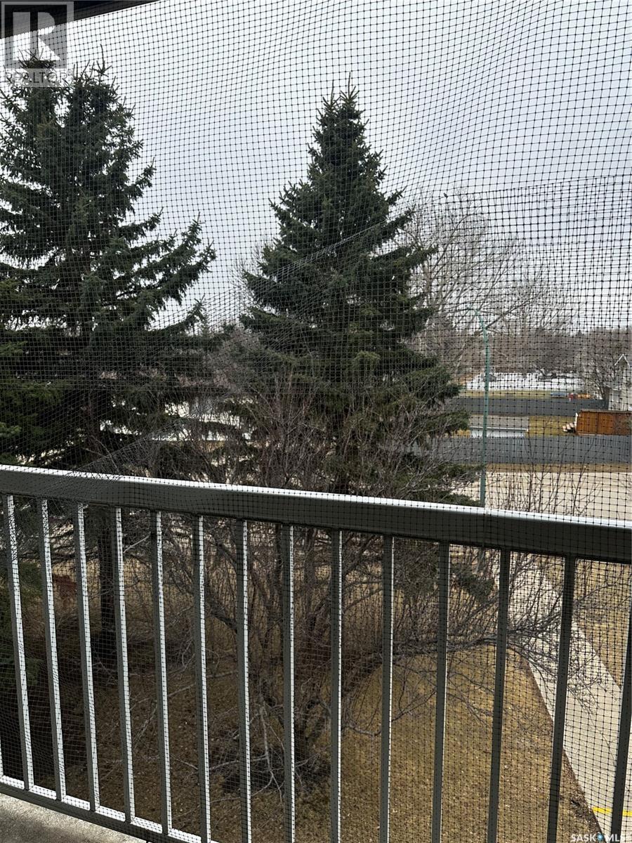 302 1808 Eaglesham Avenue, Weyburn, Saskatchewan  S4H 3A8 - Photo 9 - SK032872