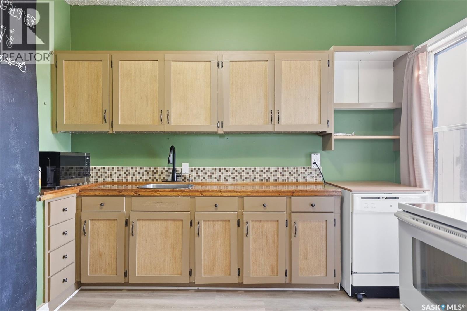 412 H Avenue S, Saskatoon, Saskatchewan  S7M 1W5 - Photo 10 - SK032887