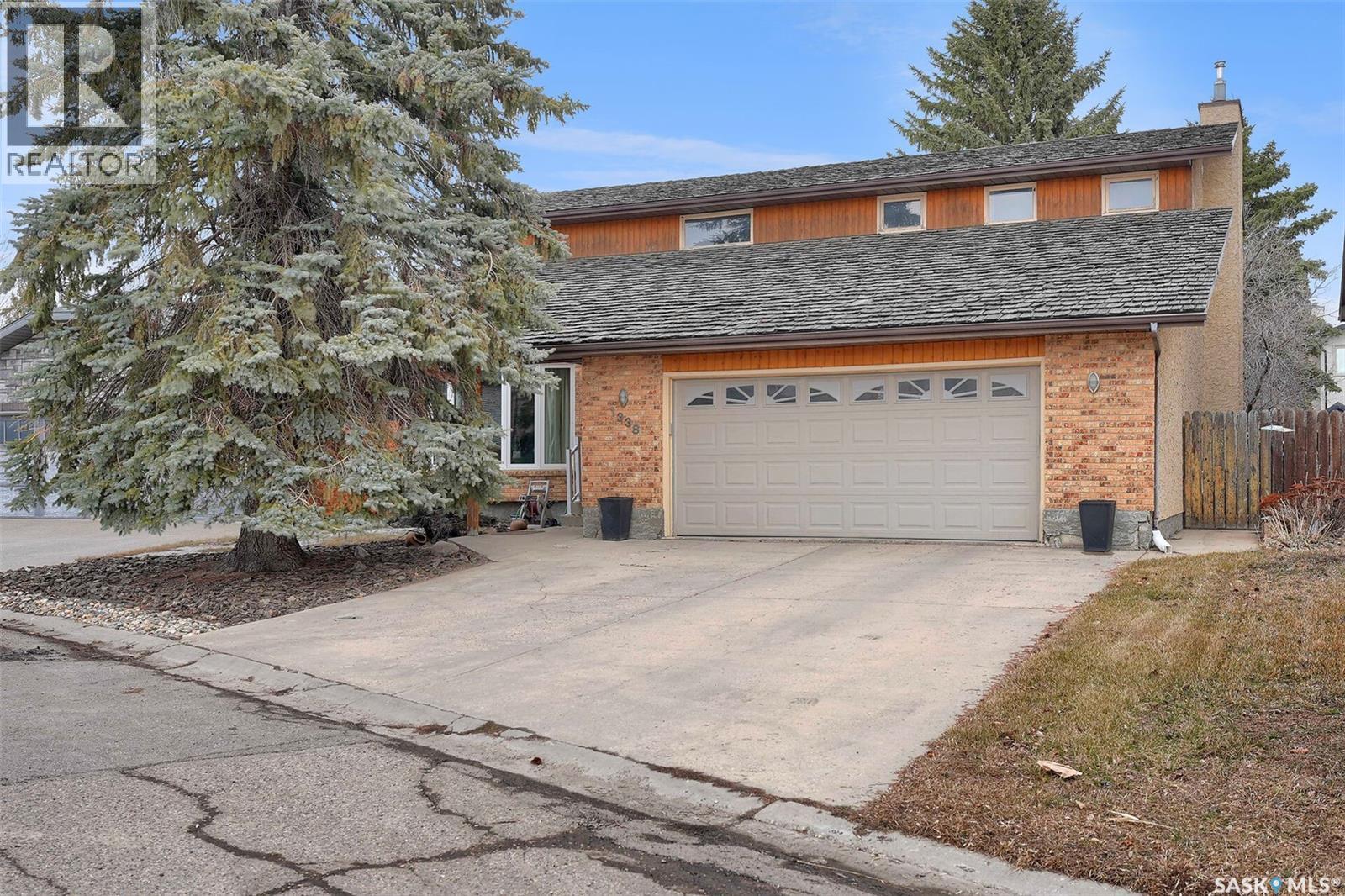1338 Reed Place N, Regina, Saskatchewan  S4X 3G6 - Photo 1 - SK032891