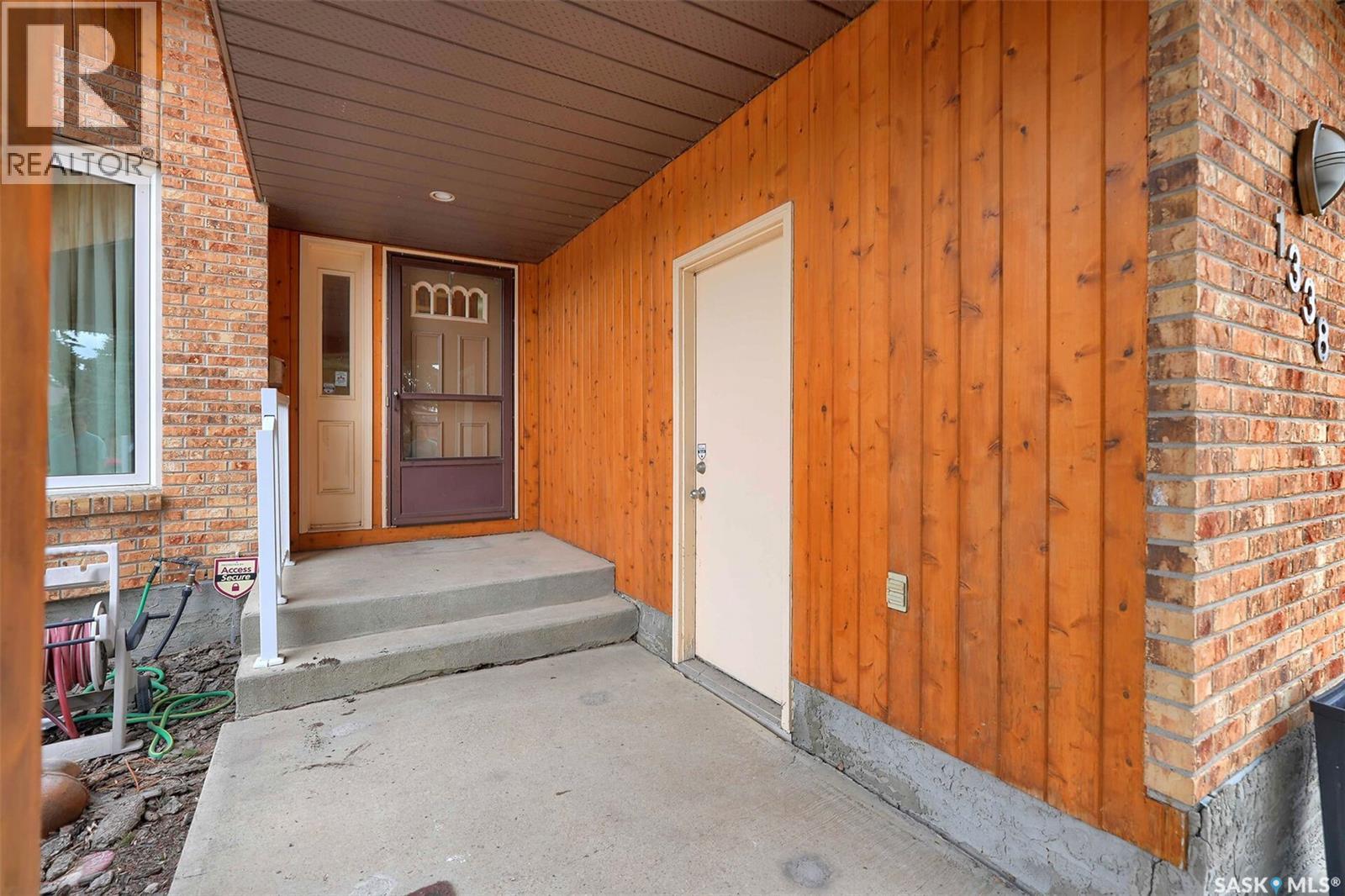 1338 Reed Place N, Regina, Saskatchewan  S4X 3G6 - Photo 3 - SK032891