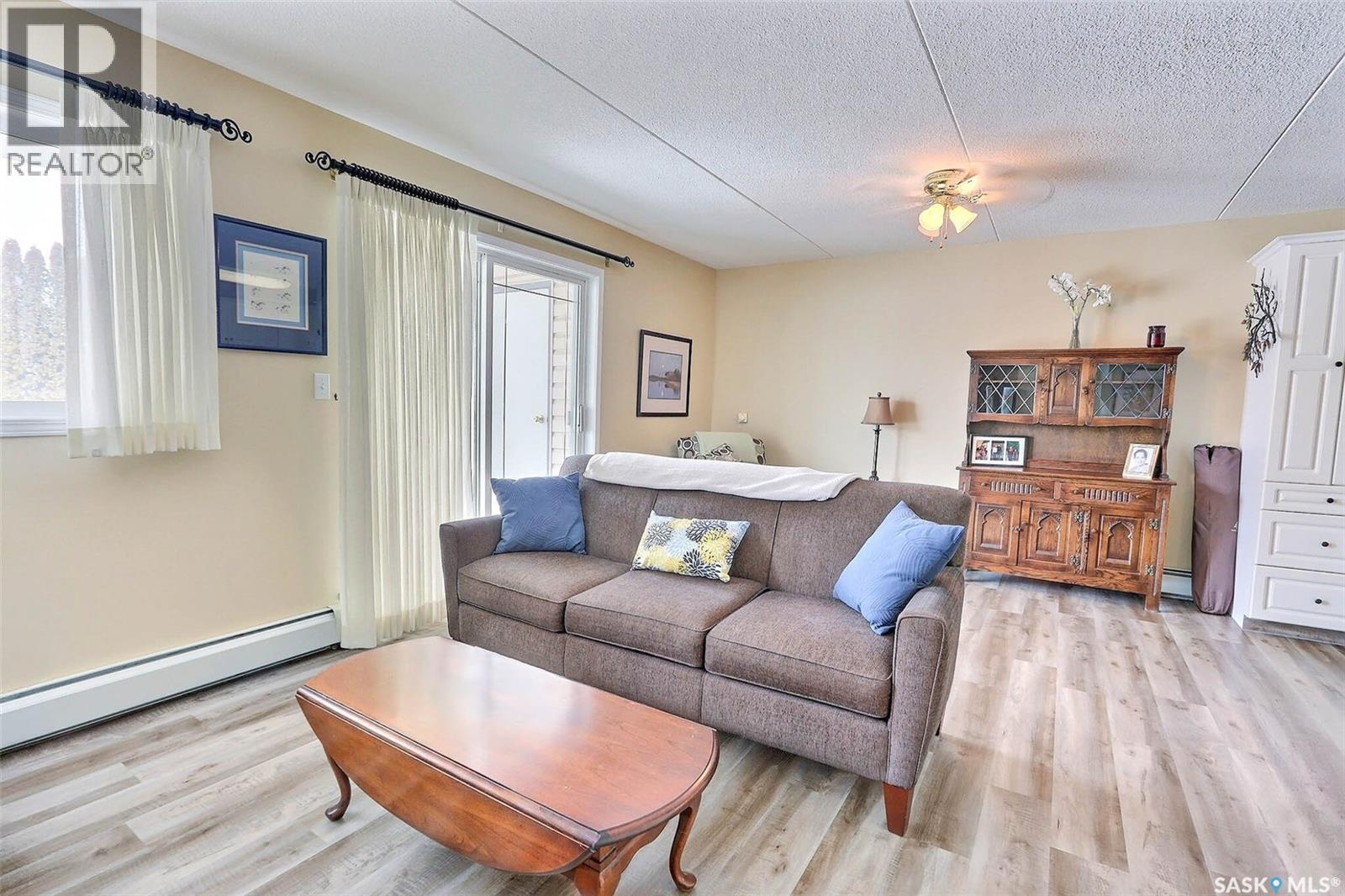 201 1 26th Street E, Prince Albert, Saskatchewan  S6V 1T7 - Photo 5 - SK032901