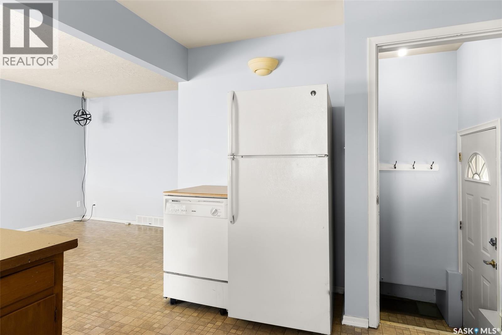 263 Mcintyre Street, Regina, Saskatchewan  S4R 2L7 - Photo 11 - SK032902