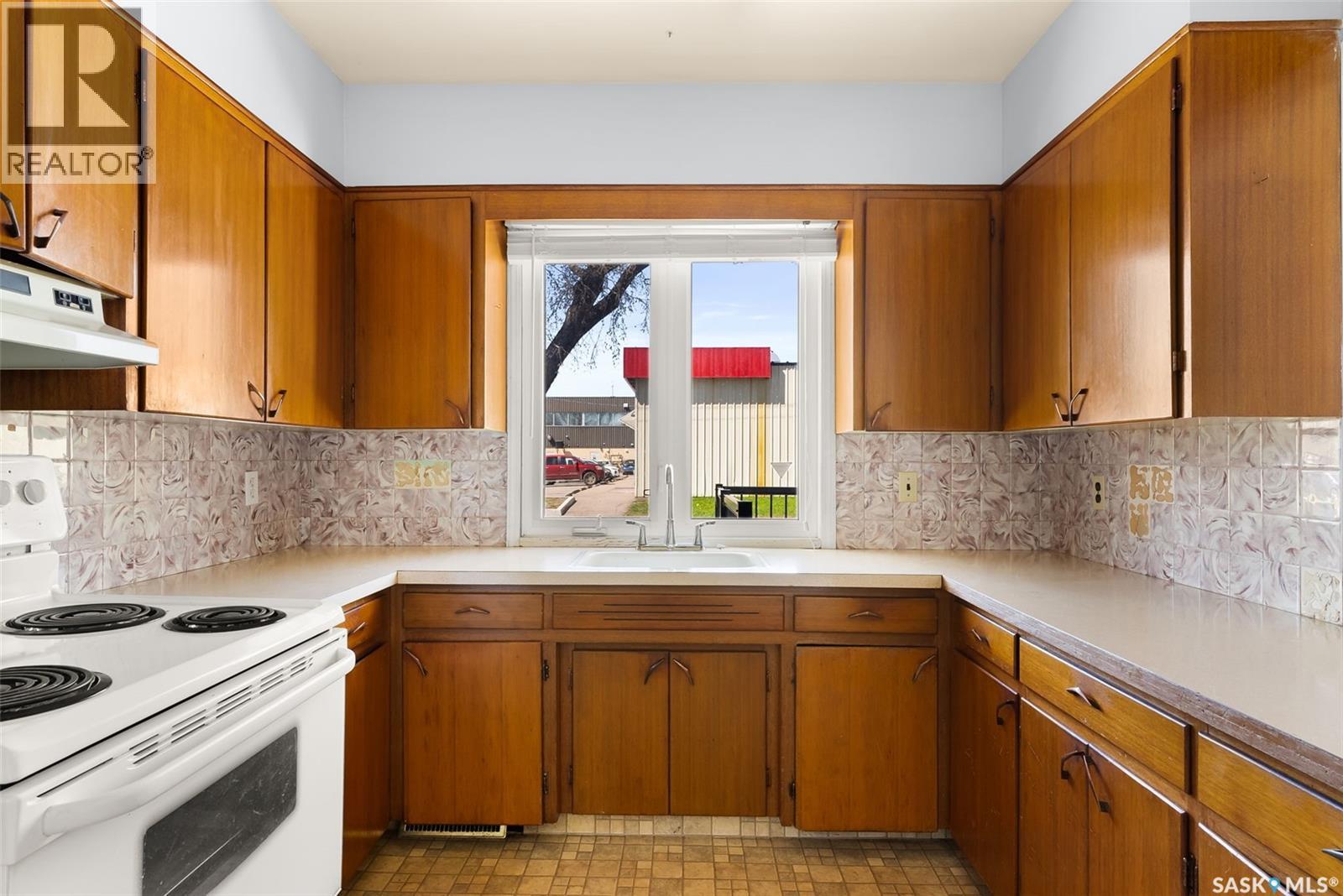 263 Mcintyre Street, Regina, Saskatchewan  S4R 2L7 - Photo 9 - SK032902