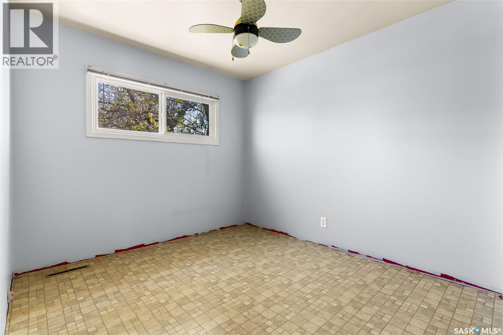 263 Mcintyre Street, Regina, Saskatchewan  S4R 2L7 - Photo 12 - SK032902