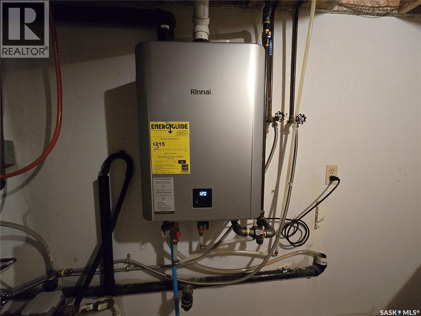 119 Montgomery Crescent, Weyburn, Saskatchewan  S4H 2X6 - Photo 31 - SK032909