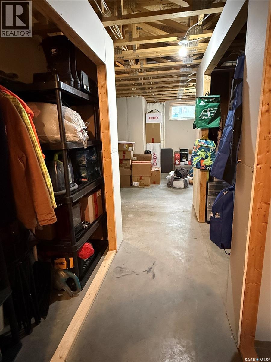 529 Alexandra Street, Weyburn, Saskatchewan  S4H 1R7 - Photo 27 - SK032913