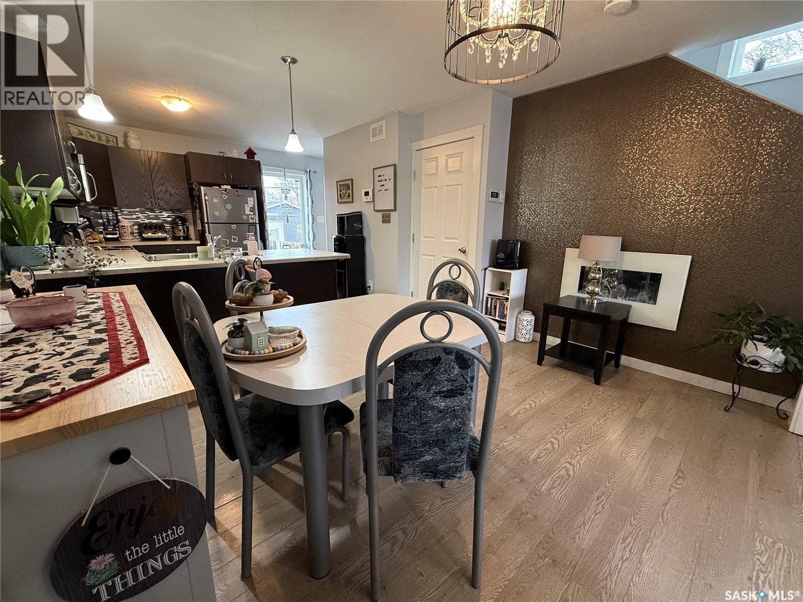 529 Alexandra Street, Weyburn, Saskatchewan  S4H 1R7 - Photo 5 - SK032913