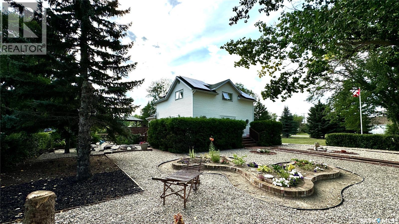 106 2nd Street E, Dinsmore, Saskatchewan  S0L 0T0 - Photo 8 - SK032917