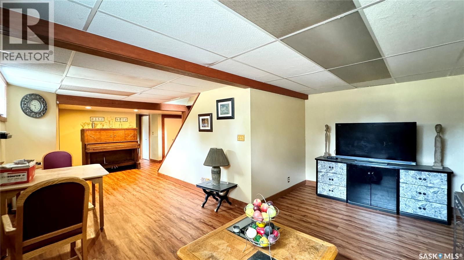 106 2nd Street E, Dinsmore, Saskatchewan  S0L 0T0 - Photo 40 - SK032917