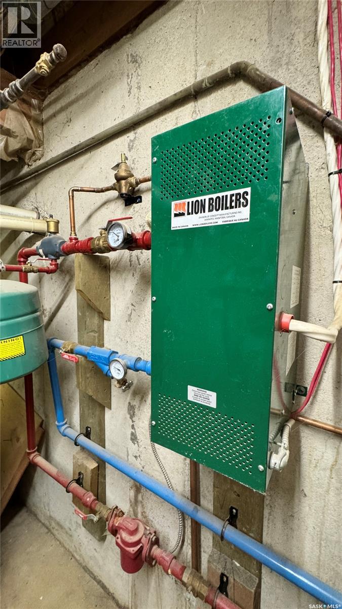 106 2nd Street E, Dinsmore, Saskatchewan  S0L 0T0 - Photo 46 - SK032917