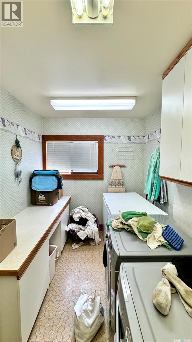 106 2nd Street E, Dinsmore, Saskatchewan  S0L 0T0 - Photo 20 - SK032917