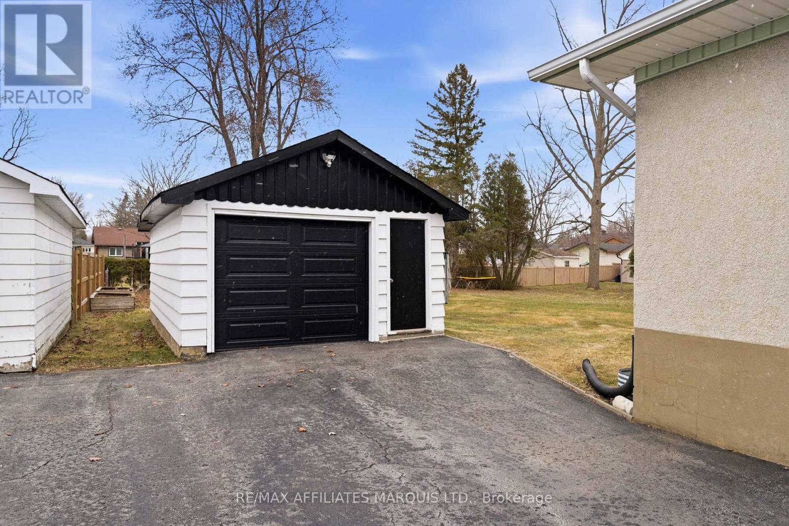 1205 Osborne Avenue, Cornwall, Ontario  K6J 1L2 - Photo 15 - X12998650