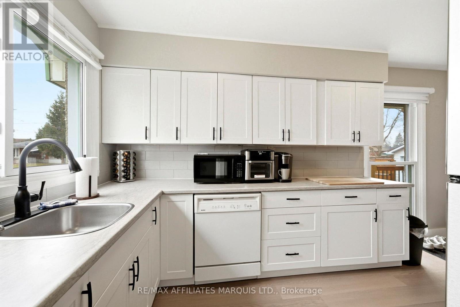 1205 Osborne Avenue, Cornwall, Ontario  K6J 1L2 - Photo 6 - X12998650