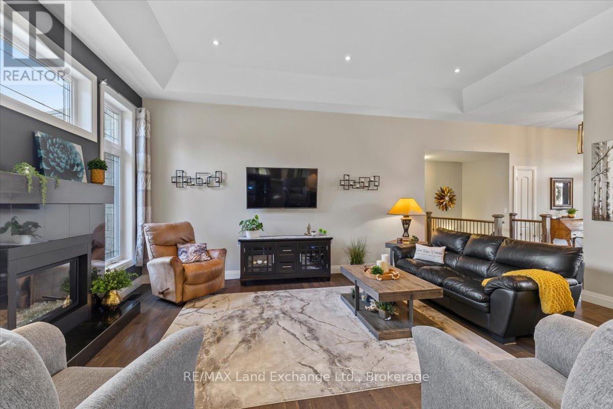 69 Fenton Drive, Saugeen Shores, Ontario  N0H 2C5 - Photo 13 - X12998570