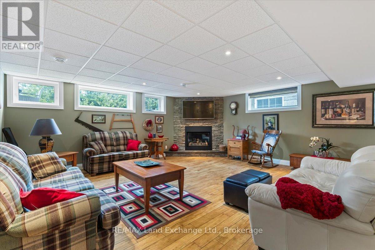 69 Fenton Drive, Saugeen Shores, Ontario  N0H 2C5 - Photo 23 - X12998570