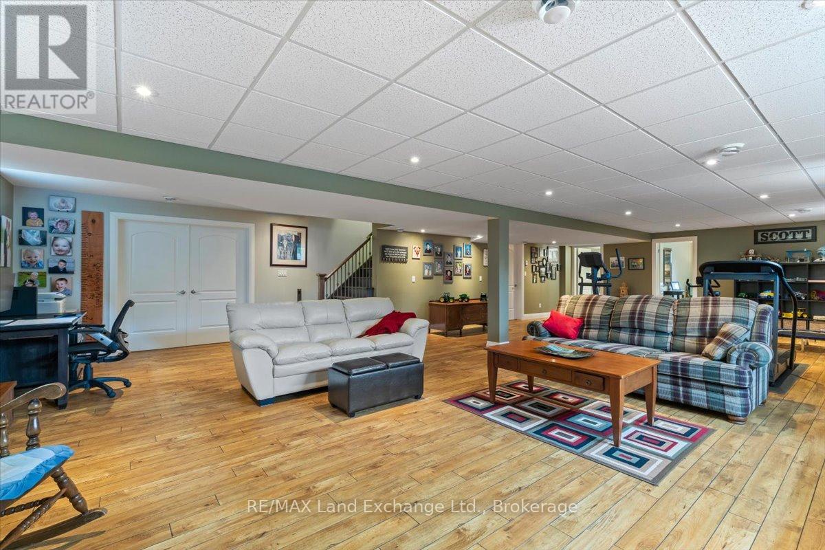 69 Fenton Drive, Saugeen Shores, Ontario  N0H 2C5 - Photo 24 - X12998570