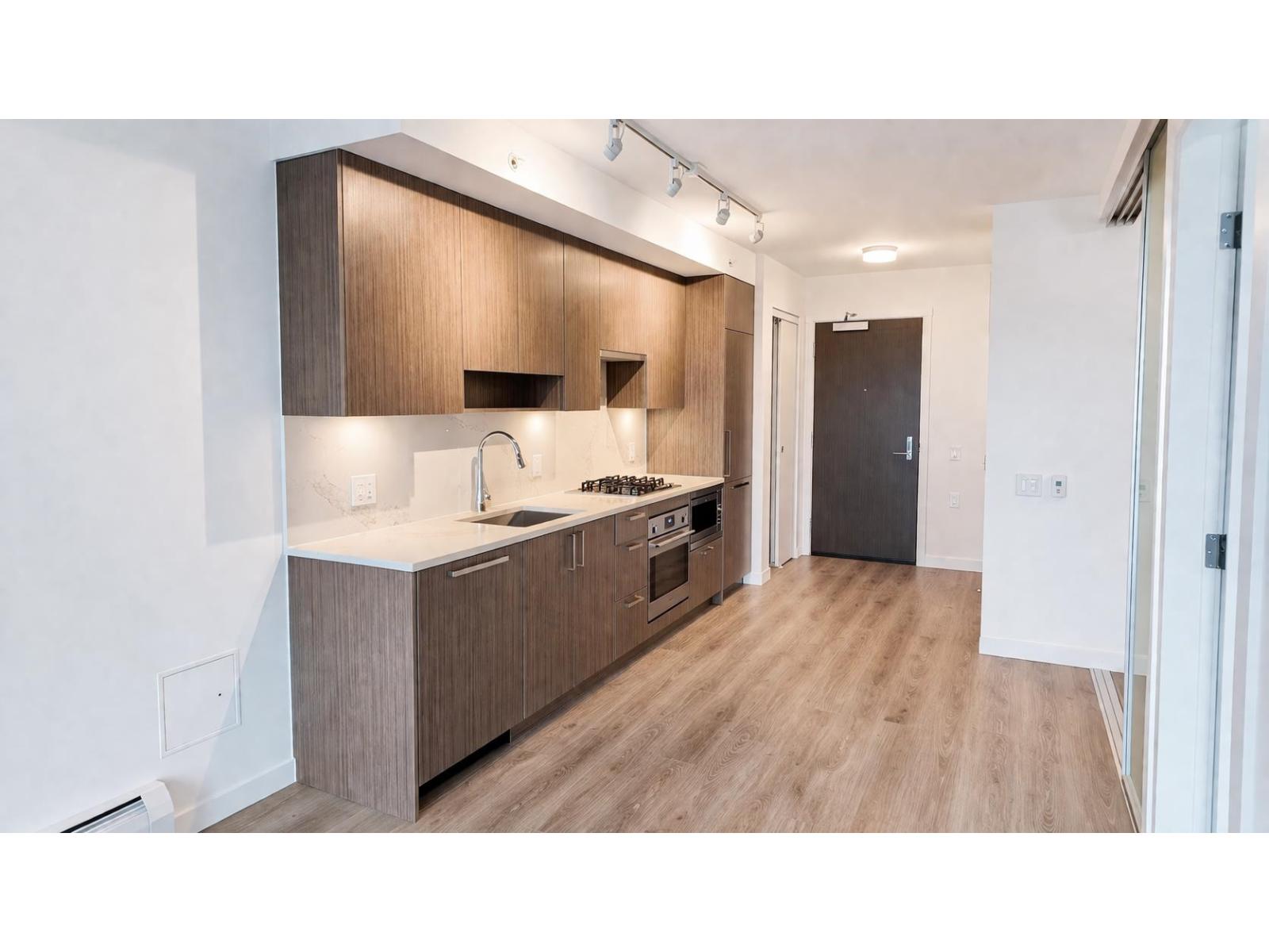 3503 13350 Central Avenue, Surrey, British Columbia  V3T 0S1 - Photo 3 - R3111444