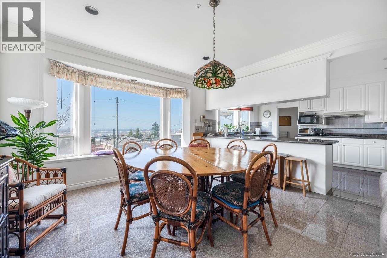 2154 Burquitlam Drive, Vancouver, British Columbia  V5P 2P1 - Photo 9 - R3111277