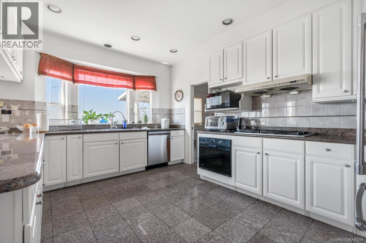 2154 Burquitlam Drive, Vancouver, British Columbia  V5P 2P1 - Photo 6 - R3111277