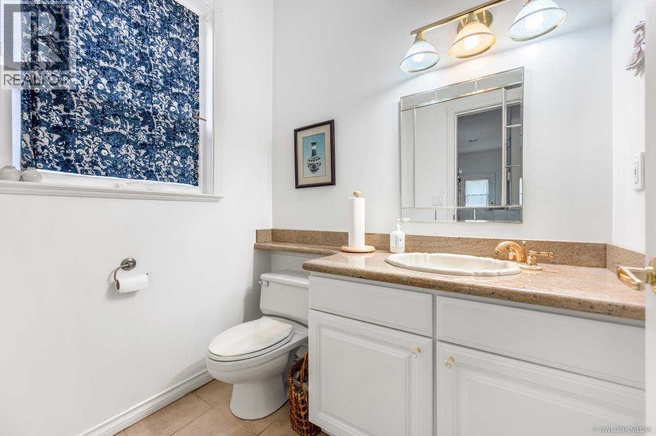 2154 Burquitlam Drive, Vancouver, British Columbia  V5P 2P1 - Photo 13 - R3111277