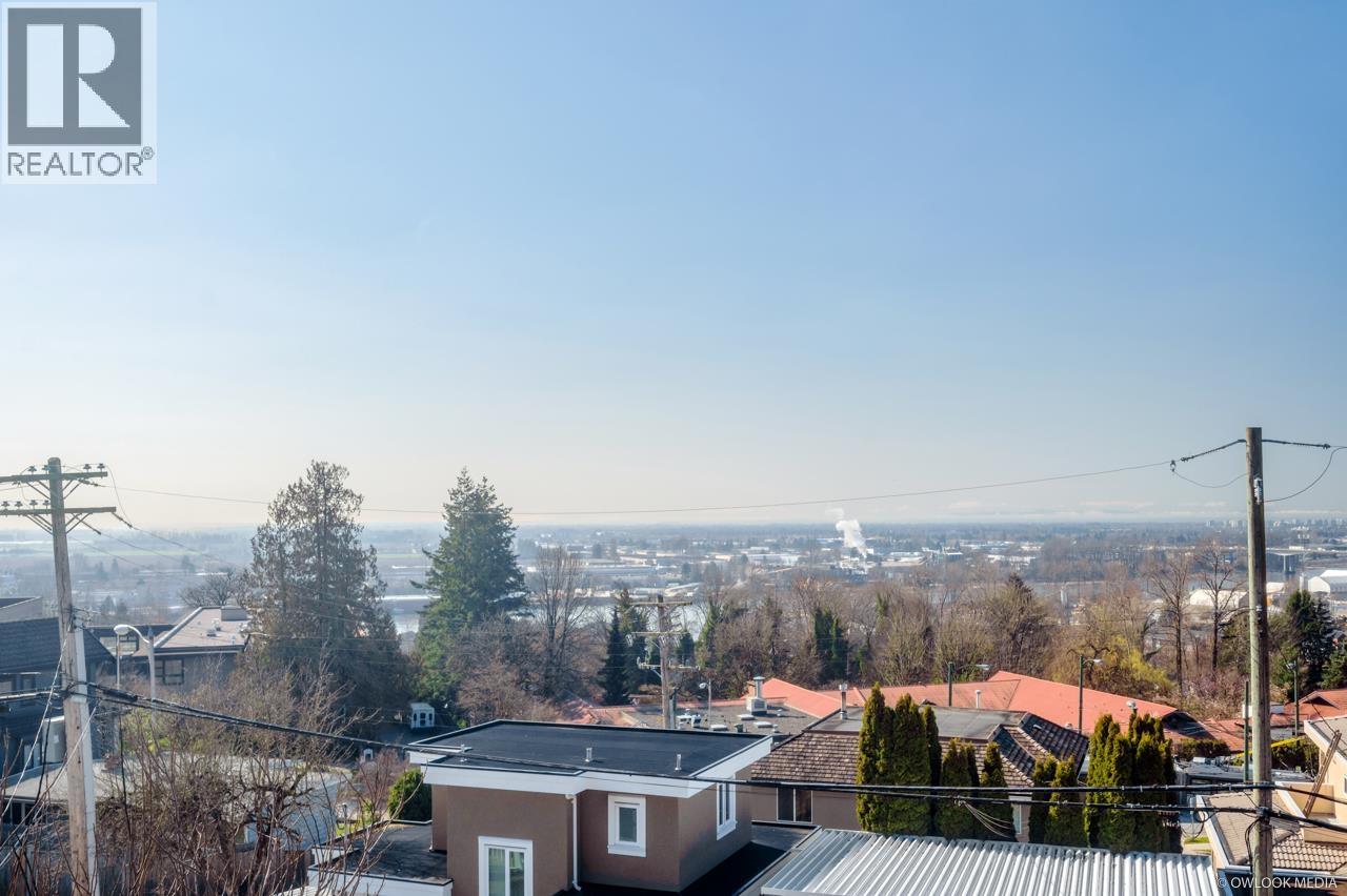 2154 Burquitlam Drive, Vancouver, British Columbia  V5P 2P1 - Photo 24 - R3111277