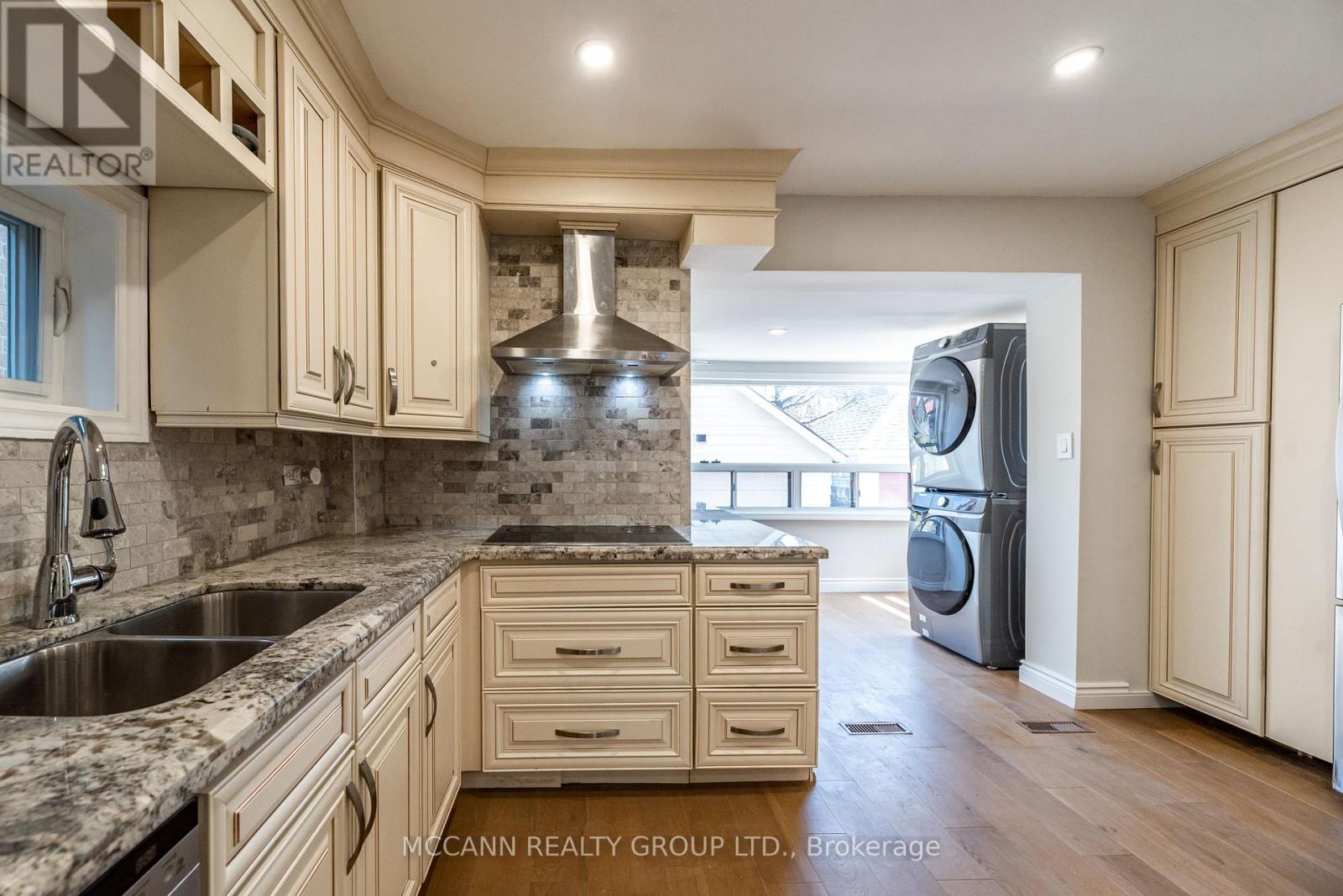 Main And 2nd - 301 Robina Avenue, Toronto, Ontario  M6C 3Z2 - Photo 12 - C12998558