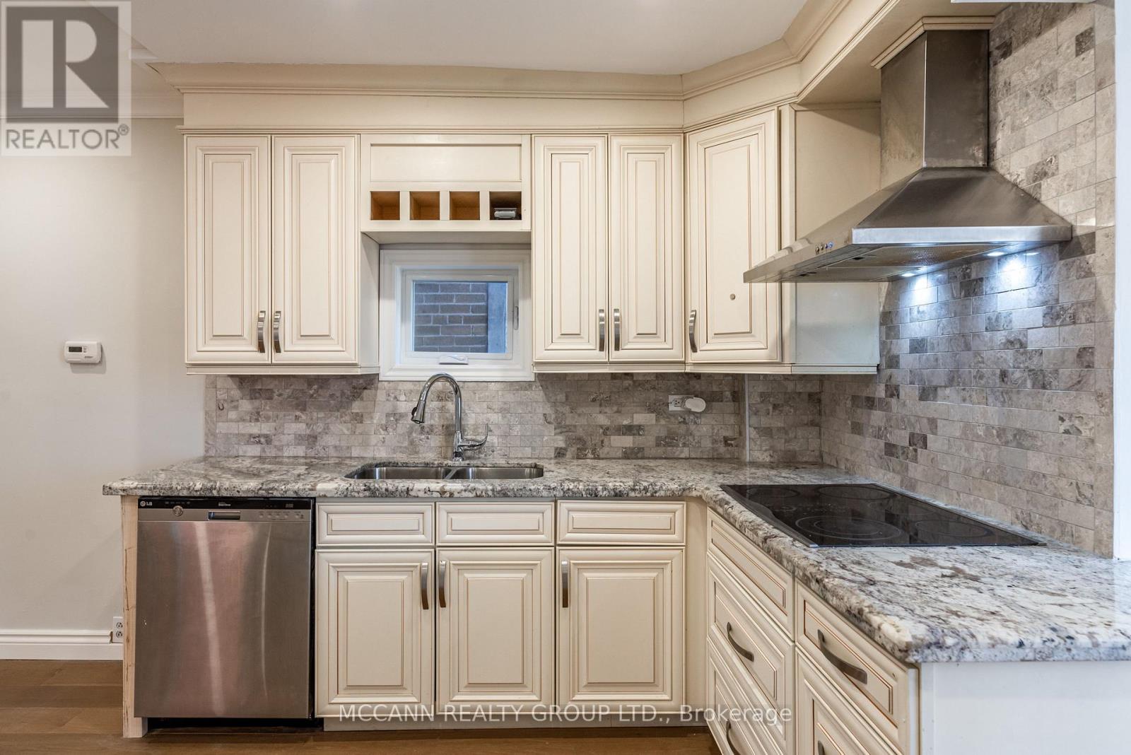 Main And 2nd - 301 Robina Avenue, Toronto, Ontario  M6C 3Z2 - Photo 15 - C12998558