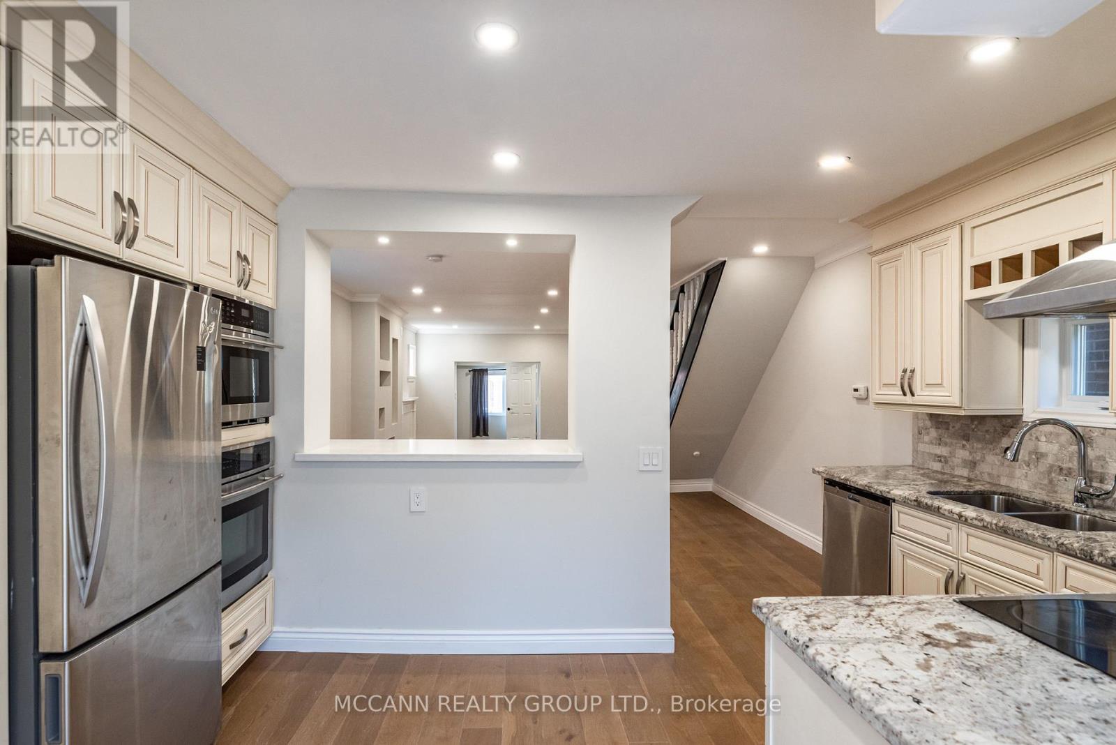 Main And 2nd - 301 Robina Avenue, Toronto, Ontario  M6C 3Z2 - Photo 17 - C12998558