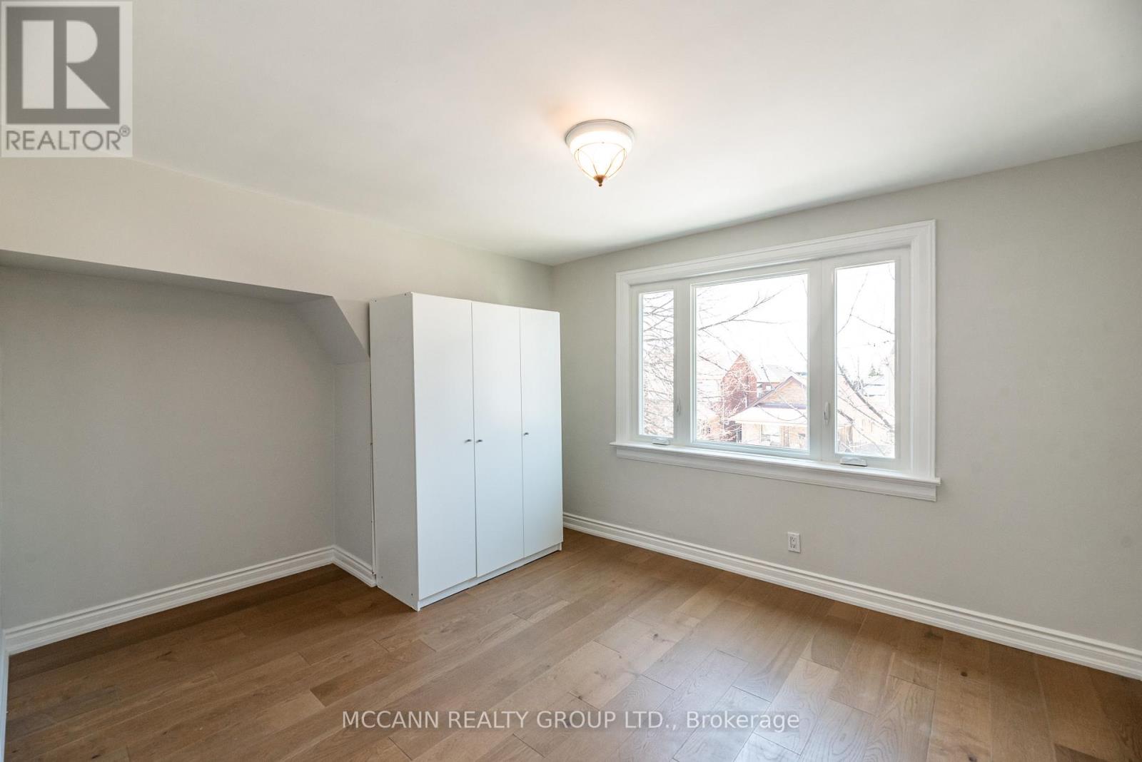 Main And 2nd - 301 Robina Avenue, Toronto, Ontario  M6C 3Z2 - Photo 21 - C12998558