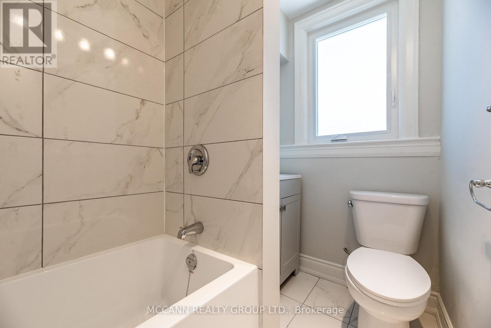 Main And 2nd - 301 Robina Avenue, Toronto, Ontario  M6C 3Z2 - Photo 24 - C12998558