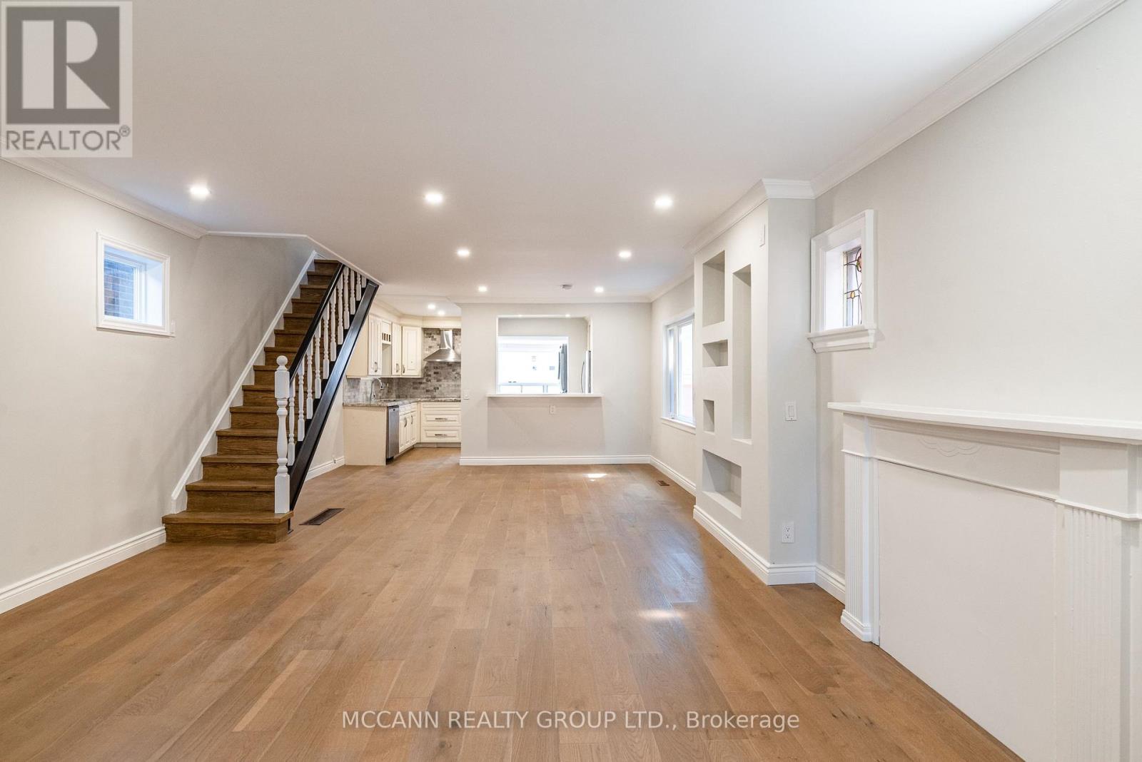 Main And 2nd - 301 Robina Avenue, Toronto, Ontario  M6C 3Z2 - Photo 5 - C12998558