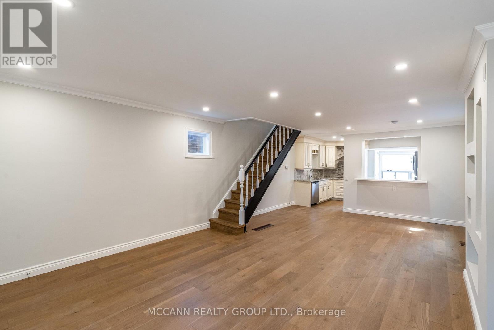 Main And 2nd - 301 Robina Avenue, Toronto, Ontario  M6C 3Z2 - Photo 7 - C12998558