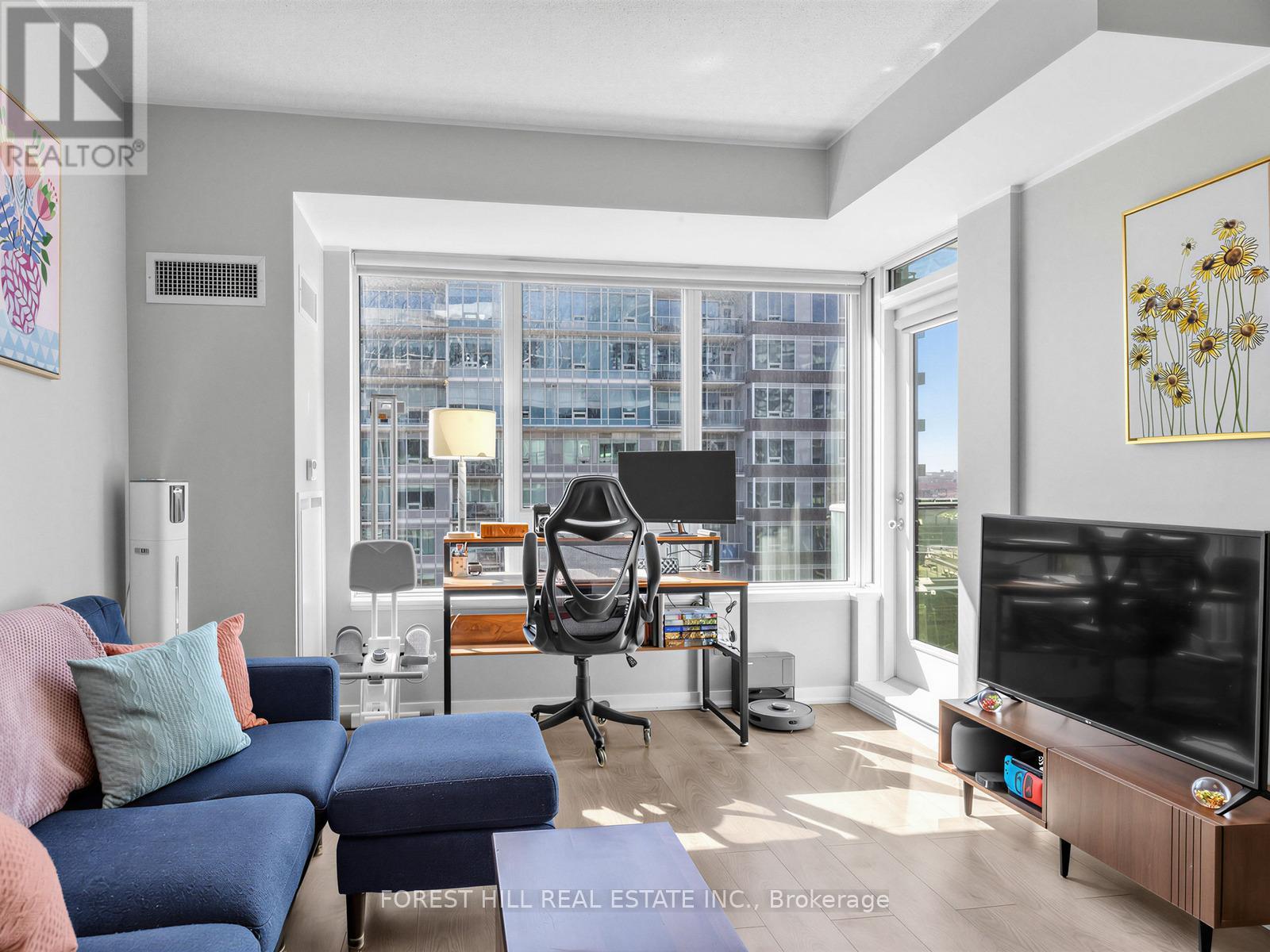 1911 - 55 East Liberty Street, Toronto, Ontario  M6K 3P9 - Photo 9 - C12998606