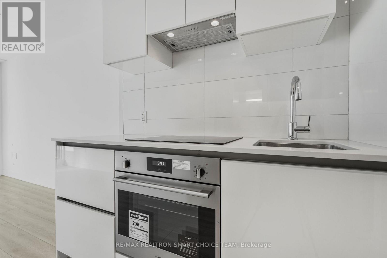 1816 - 230 Simcoe Street, Toronto, Ontario  M5T 0G7 - Photo 15 - C12998618