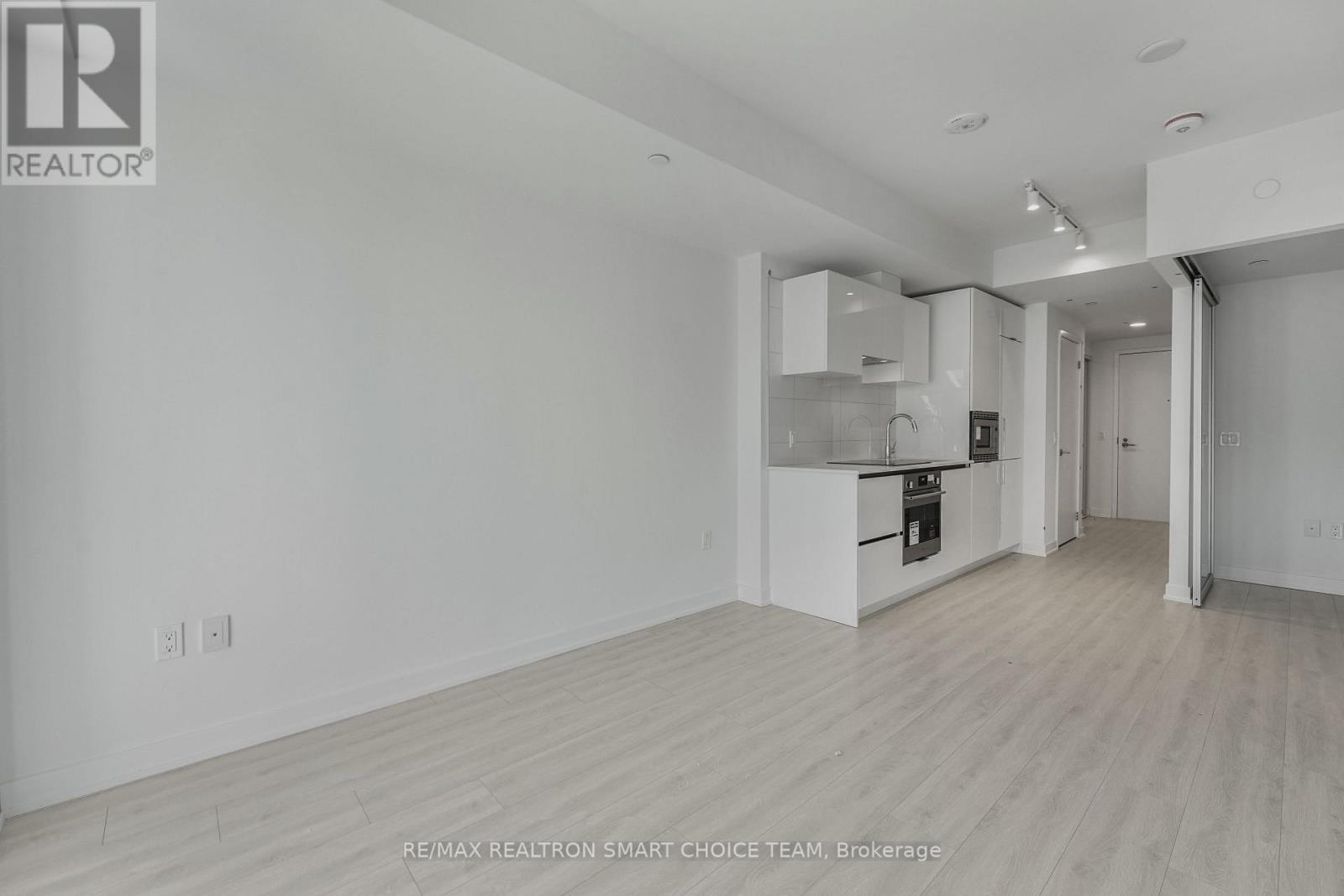 1816 - 230 Simcoe Street, Toronto, Ontario  M5T 0G7 - Photo 16 - C12998618