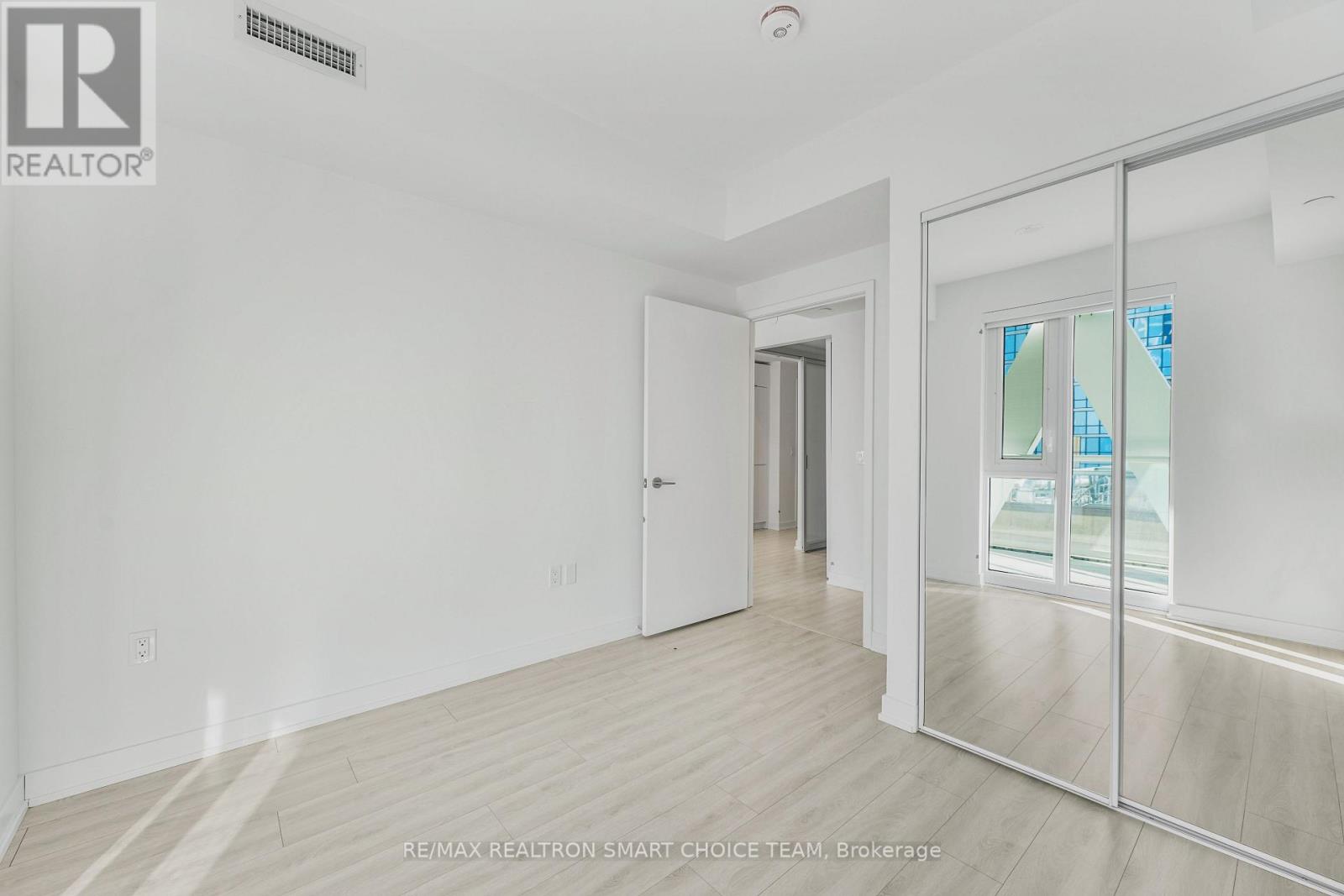 1816 - 230 Simcoe Street, Toronto, Ontario  M5T 0G7 - Photo 20 - C12998618