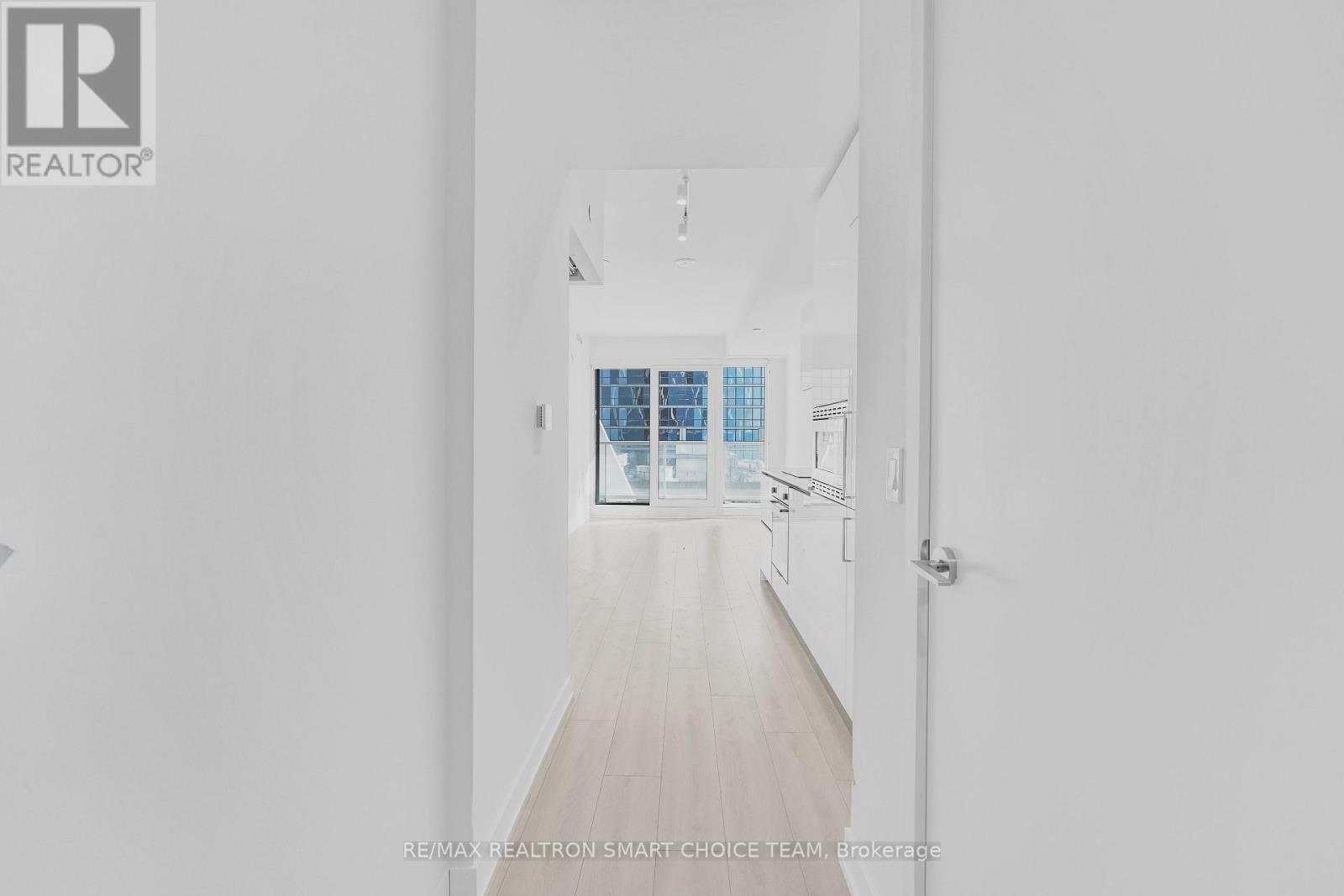 1816 - 230 Simcoe Street, Toronto, Ontario  M5T 0G7 - Photo 6 - C12998618