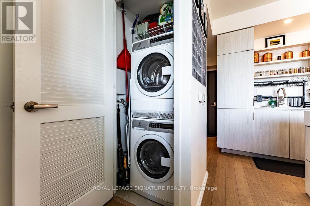 1510 - 16 Bonnycastle Street, Toronto, Ontario  M5A 4M6 - Photo 28 - C12998644