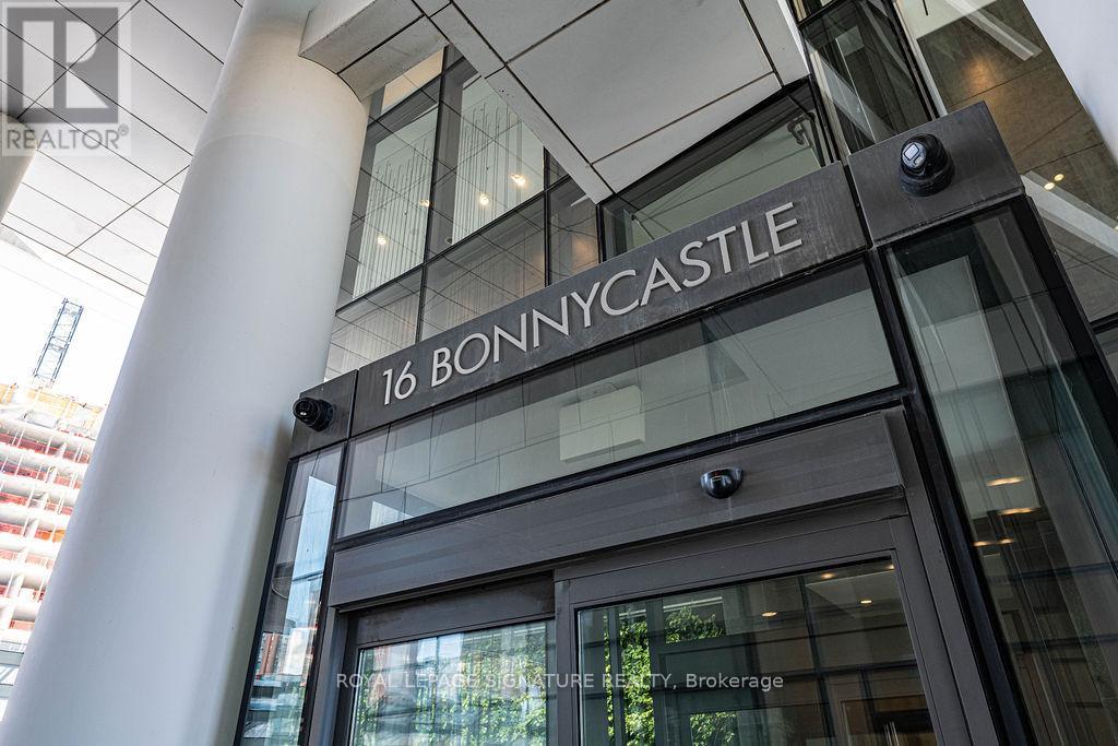 1510 - 16 Bonnycastle Street, Toronto, Ontario  M5A 4M6 - Photo 3 - C12998644