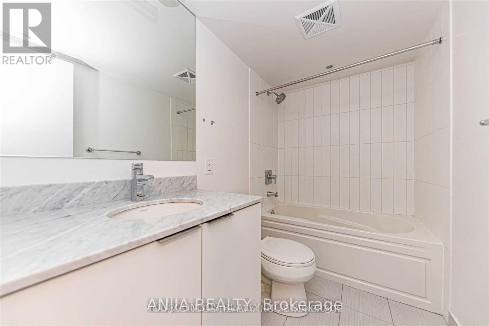 1604 - 955 Bay Street, Toronto, Ontario  M5S 0C6 - Photo 7 - C12998648