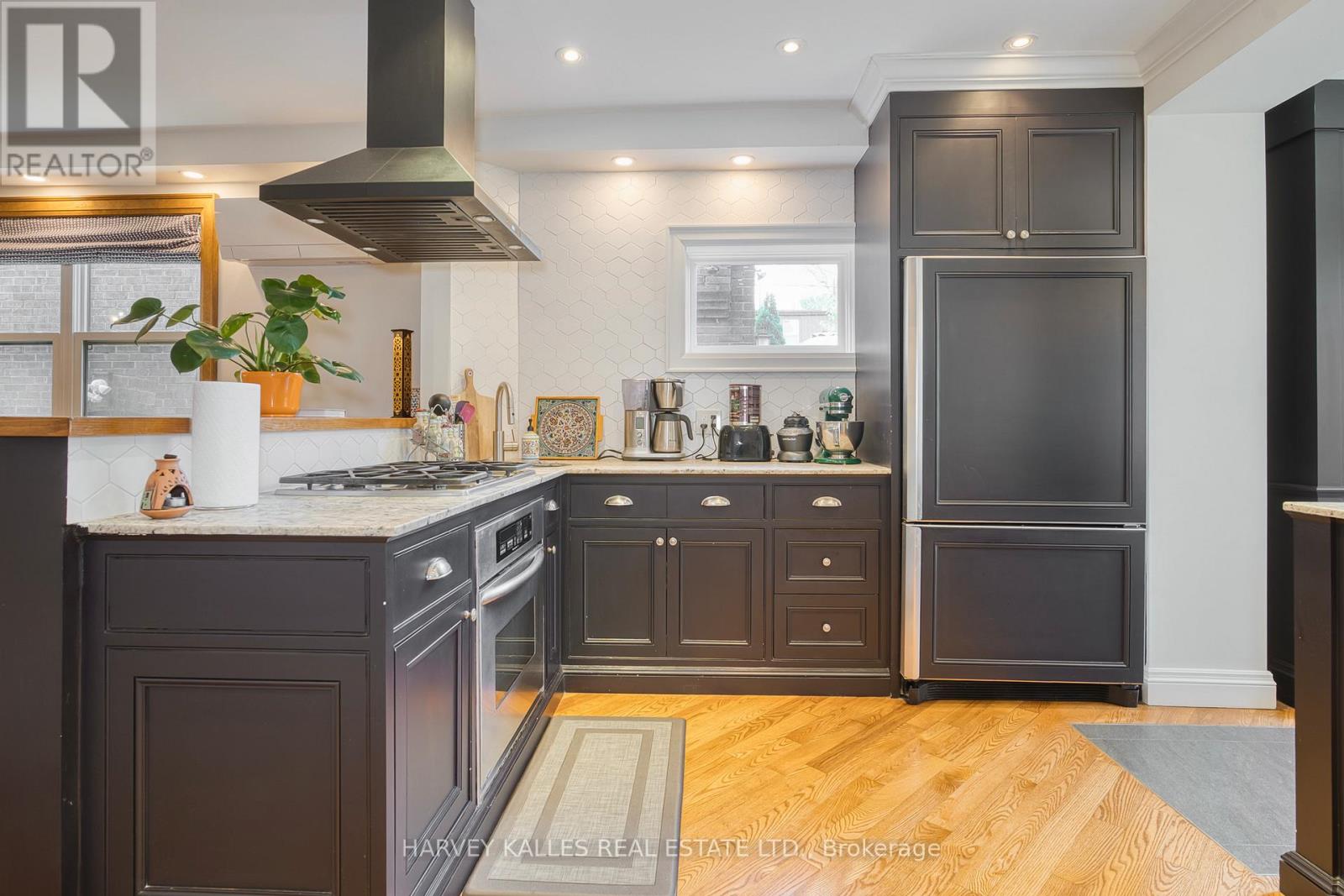 359 Sackville Street, Toronto, Ontario  M5A 3G4 - Photo 17 - C12998682