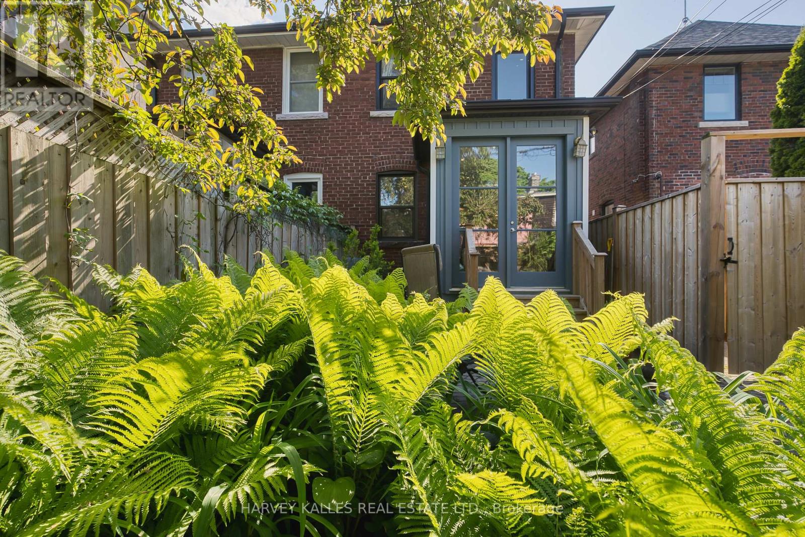 359 Sackville Street, Toronto, Ontario  M5A 3G4 - Photo 43 - C12998682