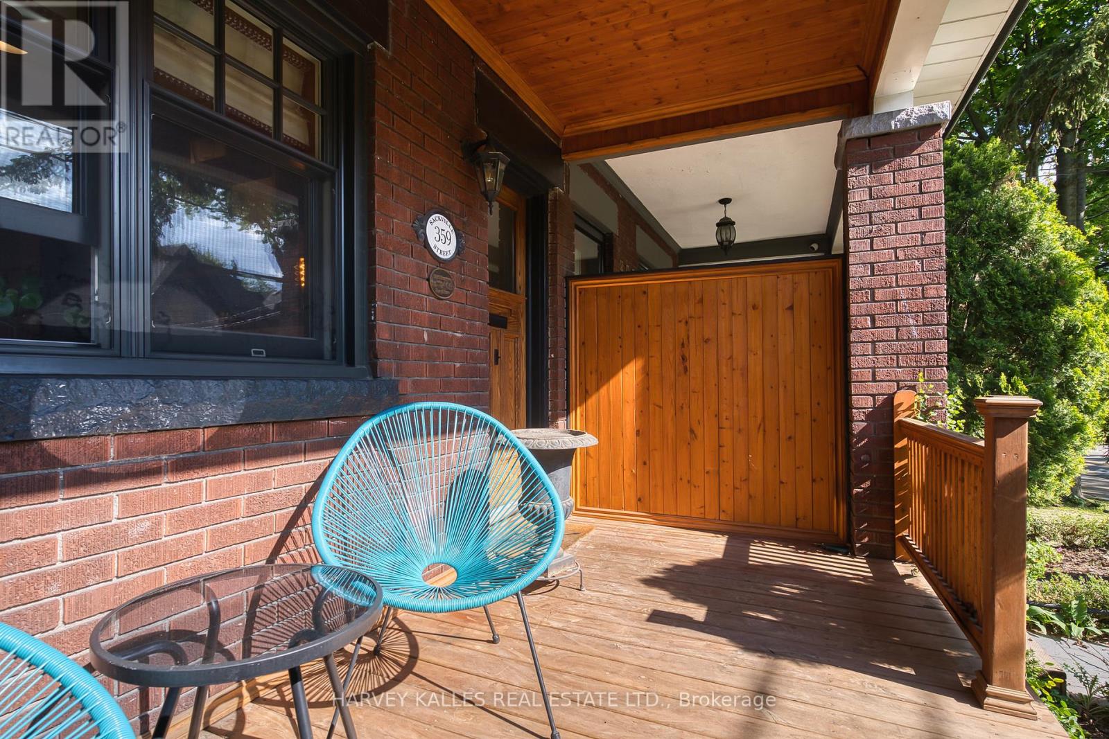 359 Sackville Street, Toronto, Ontario  M5A 3G4 - Photo 5 - C12998682