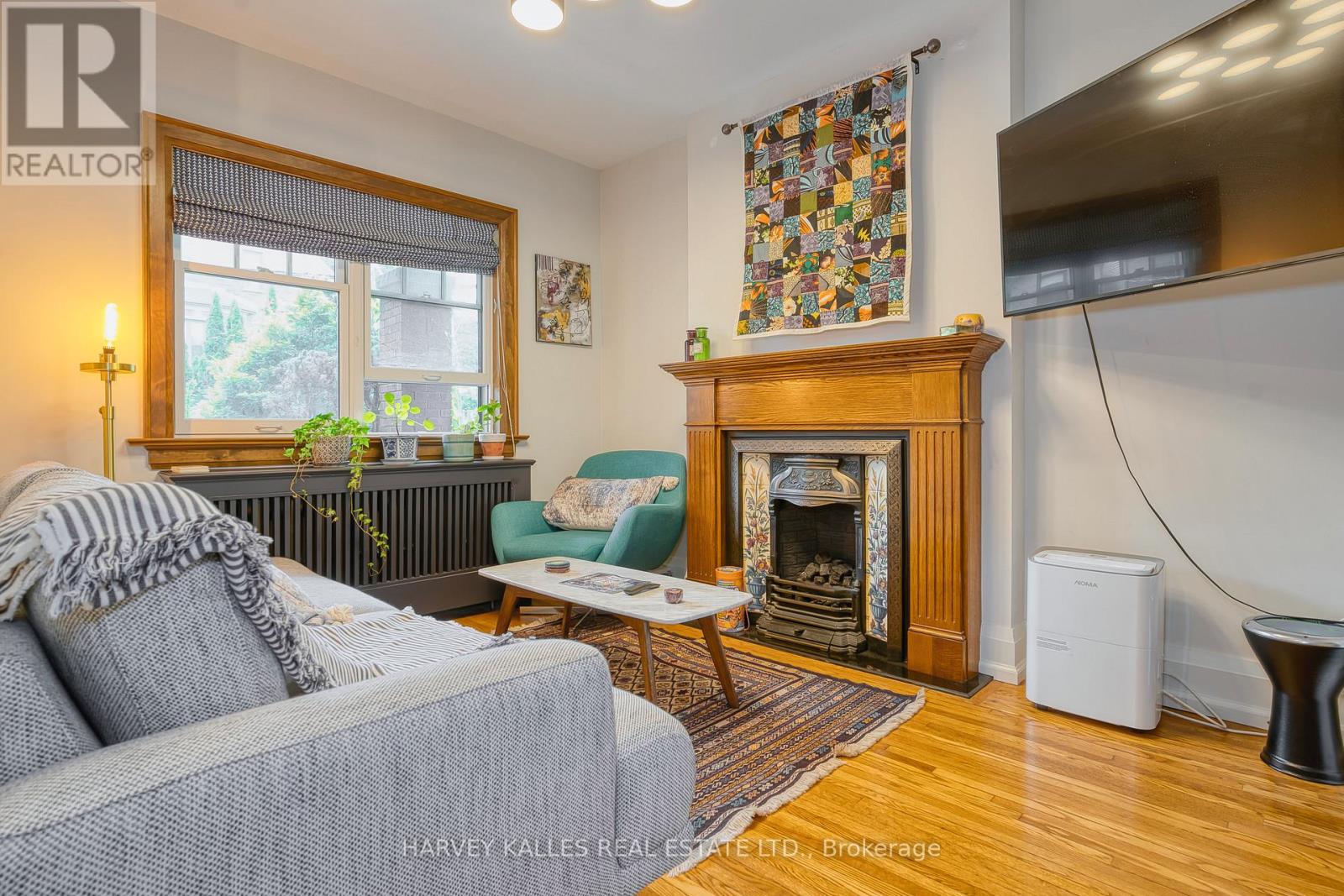 359 Sackville Street, Toronto, Ontario  M5A 3G4 - Photo 8 - C12998682