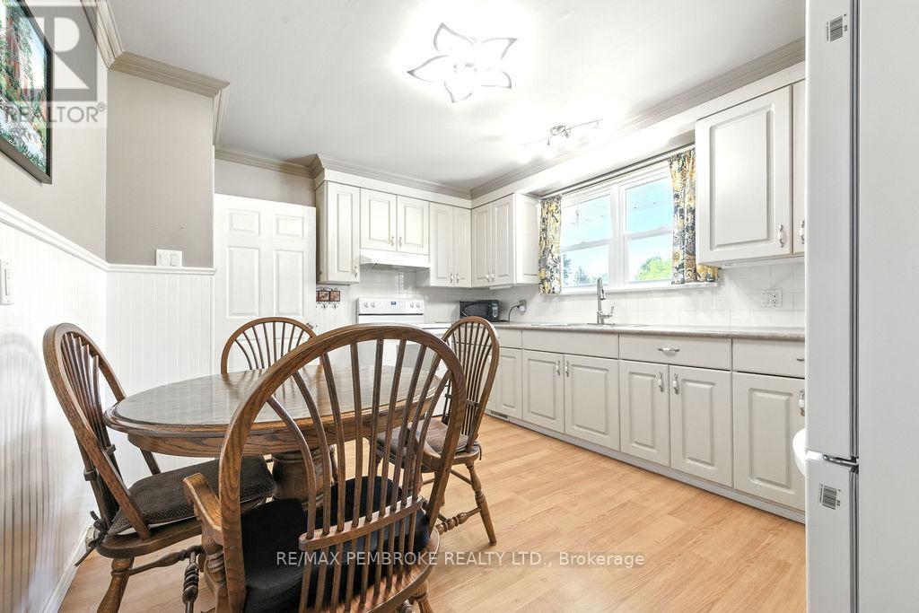 335 Willard Street, Pembroke, Ontario  K8A 3T8 - Photo 13 - X12998628