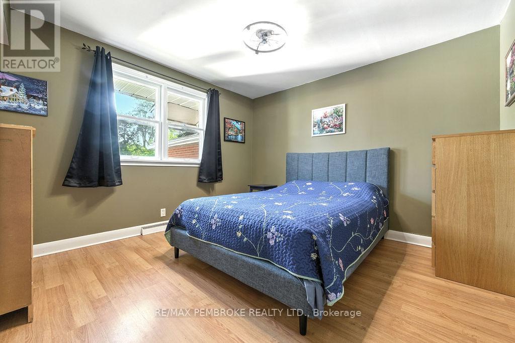 335 Willard Street, Pembroke, Ontario  K8A 3T8 - Photo 15 - X12998628