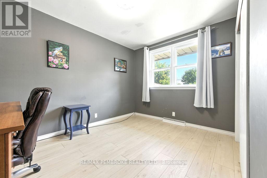 335 Willard Street, Pembroke, Ontario  K8A 3T8 - Photo 19 - X12998628