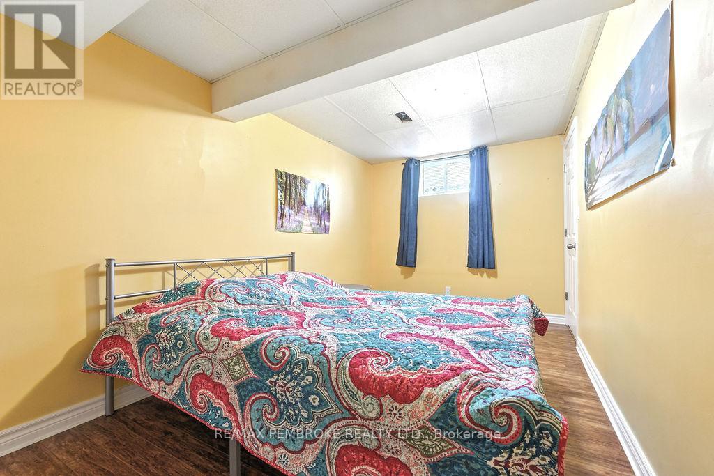 335 Willard Street, Pembroke, Ontario  K8A 3T8 - Photo 23 - X12998628
